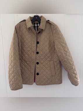 Burberry Quilted Shirt Jacket in Tan Large